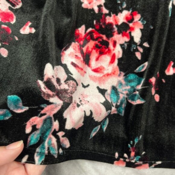 Y2K INC‎ Intimates Slip Dress Black XS Floral Velvet Lace Halter Mini Summer EUC - Picture 8 of 9